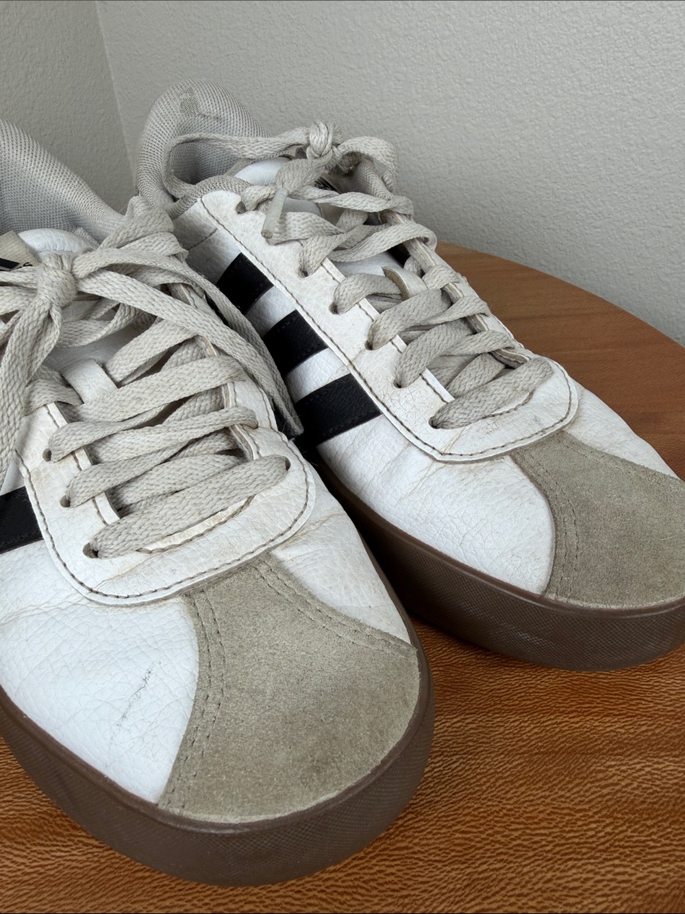 adidas Women’s VL Court 3.0 Sneaker White Black Gray Beat Up Size 7.5 - Picture 7 of 16